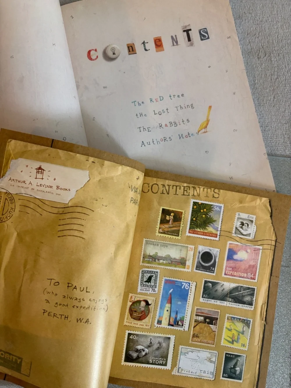 SCHOLASTIC 2 Shaun Tan books